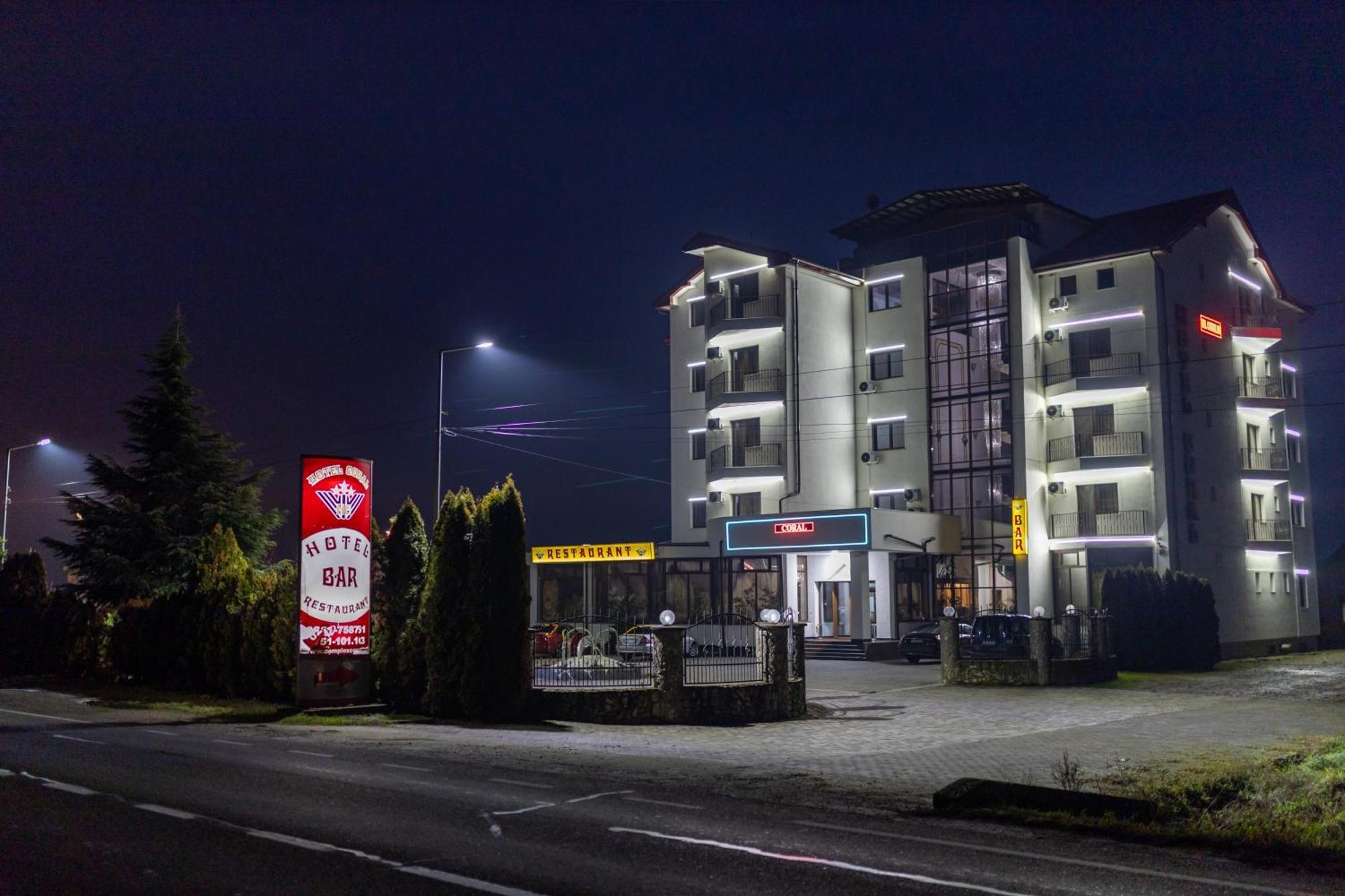 Hotel Coral Satu Mare Exterior photo