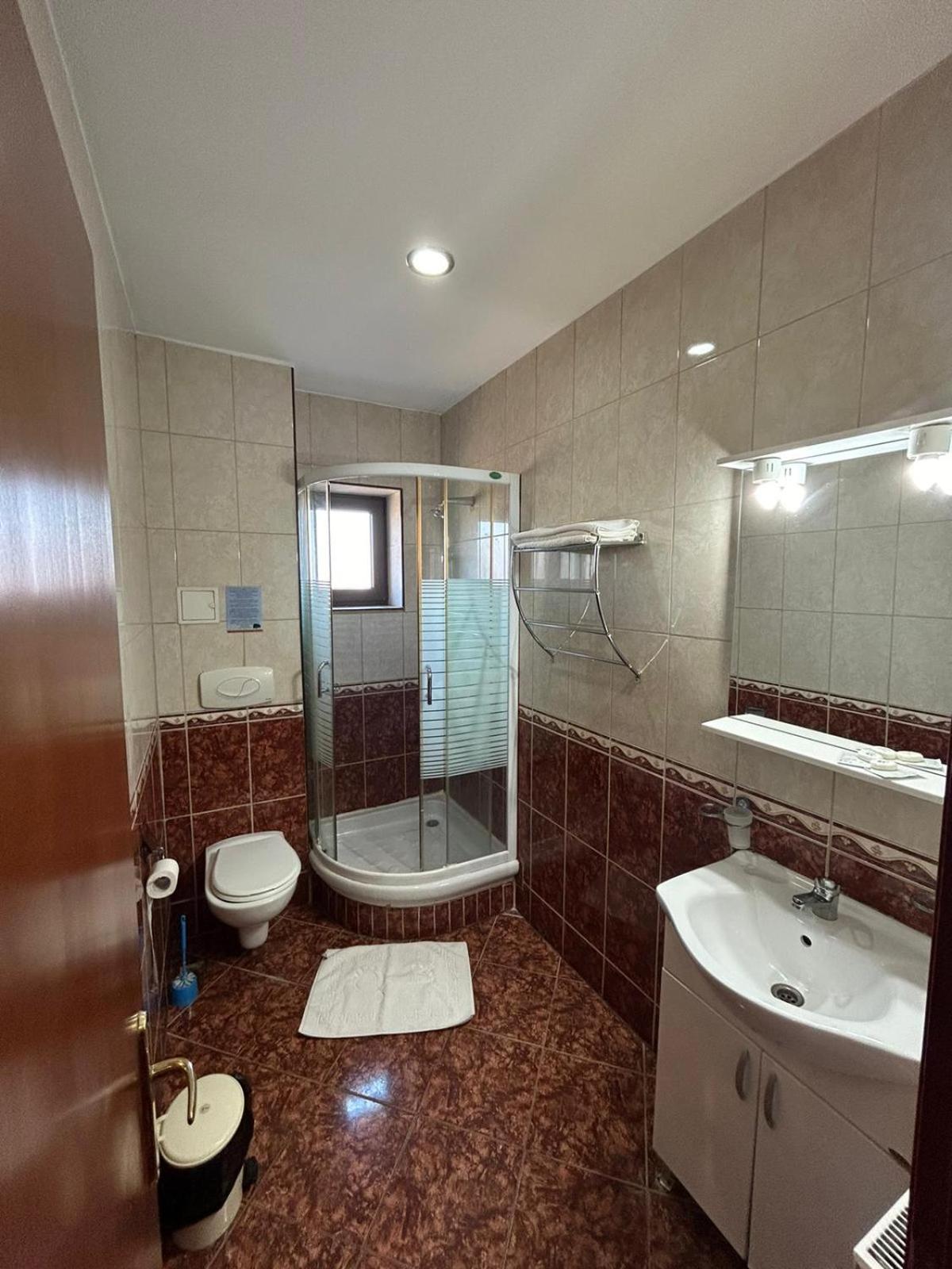 Hotel Coral Satu Mare Exterior photo